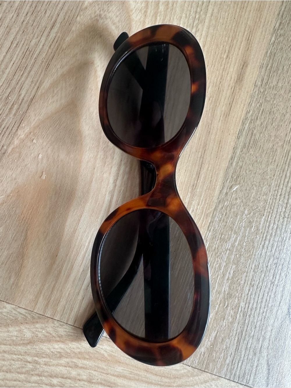 Universal Thread Women's Tortoiseshell Oval Sunglasses - Brown